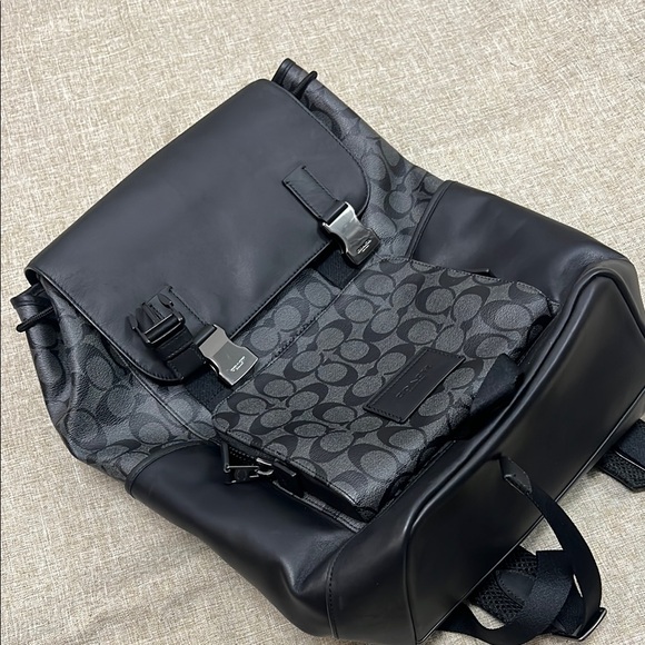 Coach Black Signature Backpack - Picture 4 of 5